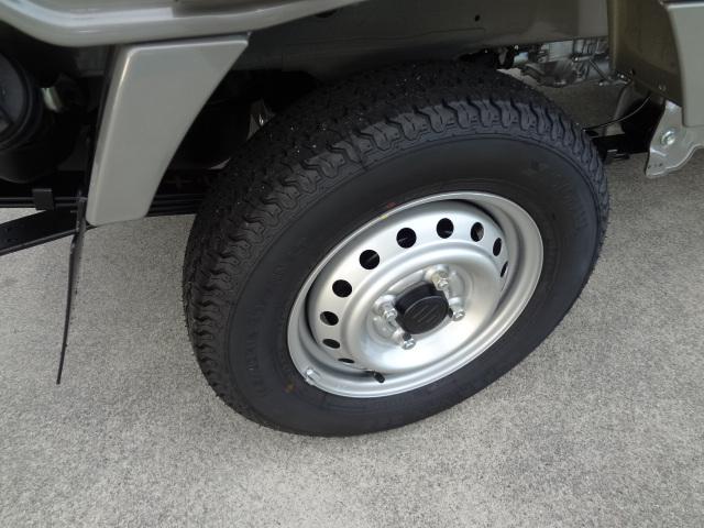 キャリイトラック ＫＣエアコン・パワステ農繁仕様　届出済未使用車　セーフティサポート　４ＷＤ　Ｈｉ／Ｌｏ切り替え　デフロック　５速マニュアル　４枚リーフスプリング　リヤソナー　パワーウインドー　キーレス（20枚目）