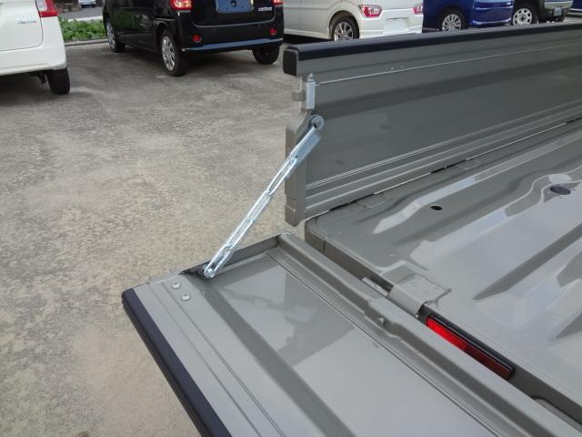 キャリイトラック ＫＣエアコン・パワステ農繁仕様　届出済未使用車　セーフティサポート　４ＷＤ　Ｈｉ／Ｌｏ切り替え　デフロック　５速マニュアル　４枚リーフスプリング　リヤソナー　パワーウインドー　キーレス（22枚目）