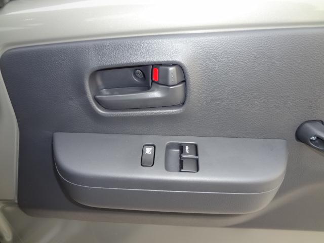 キャリイトラック ＫＣエアコン・パワステ農繁仕様　届出済未使用車　セーフティサポート　４ＷＤ　Ｈｉ／Ｌｏ切り替え　デフロック　５速マニュアル　４枚リーフスプリング　リヤソナー　パワーウインドー　キーレス（27枚目）