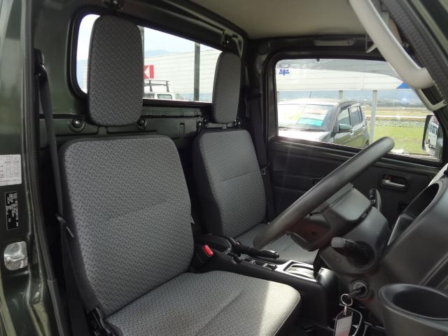 キャリイトラック ＫＣスペシャル　ワンオーナー　エアコン　パワステ　４ＷＤ　オートマ　セーフティサポート　パワーウインドー　キーレス（13枚目）