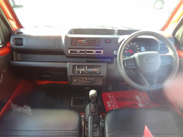 ハイゼットトラック ハイルーフＳＡＩＩＩｔ　エアコン　パワステ　２ＷＤ　５速マニュアル　被害軽減ブレーキ　オートライト　アイドリング　ソナー（15枚目）