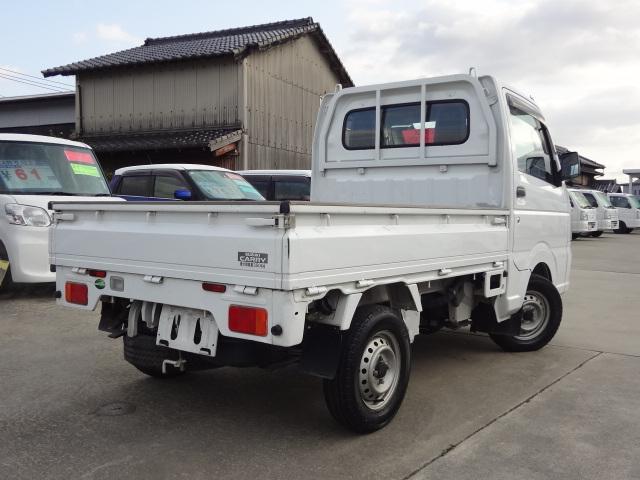 キャリイトラック ＫＣエアコン・パワステ　２ＷＤ　５速マニュアル　エアバック　純正ラジオ（8枚目）