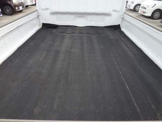 キャリイトラック ＫＣエアコン・パワステ　２ＷＤ　５速マニュアル　エアバック　純正ラジオ（14枚目）