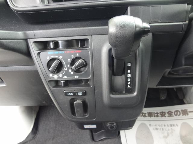 ハイゼットカーゴ DX SAIII LEDヘッドランプ 被害軽減ブレーキ エアコン パワステ 2WD オートマ車 バックカメラ パワーウインドー キーレス(11枚目)
