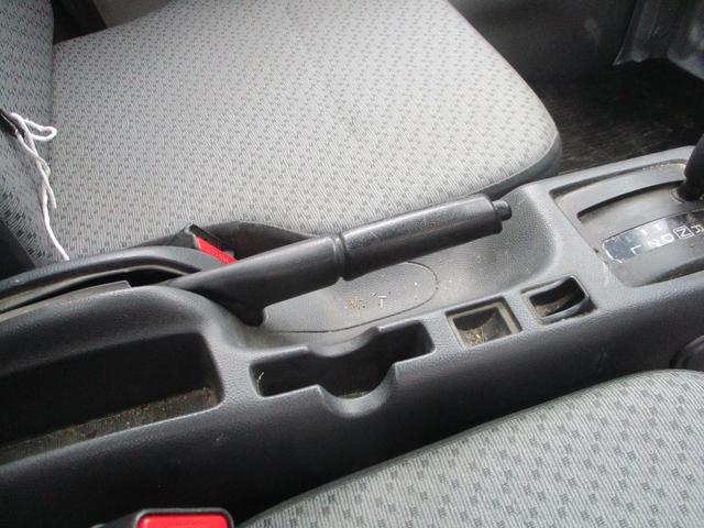 NT100クリッパートラック DX 4WD 車検9年6月まで オートマ エアコン パワーステアリング 走行38600km(17枚目)