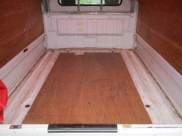 キャリイトラック ＫＣエアコン・パワステ　幌　サイドコンパネ・扉付き（33枚目）