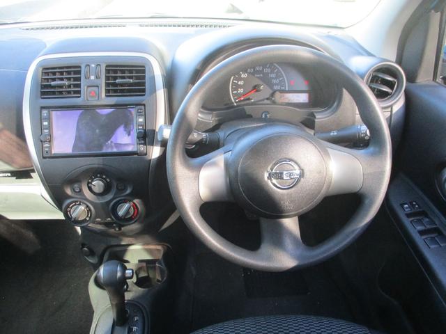 マーチ X Vセレクション 車検8年6月まで 純正ナビTV プッシュスタート アイドリングストップ(9枚目)