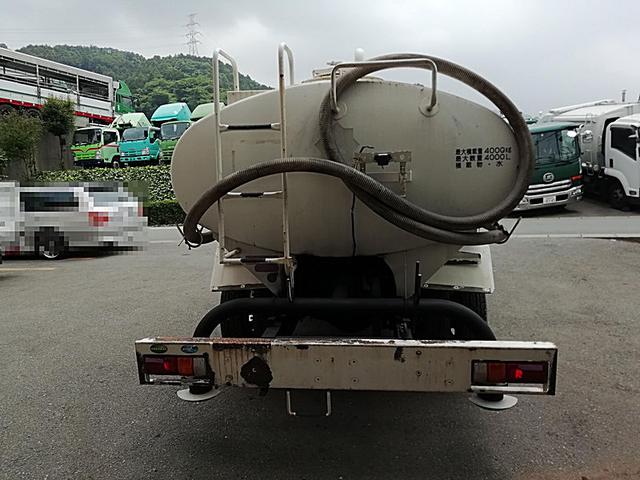 4t散水車PTO式 新明和 下回り防錆塗装済(5枚目)