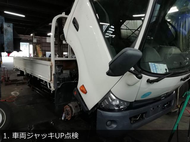 デュトロ 　高所作業車　架装メーカーアイチコーポレーション　１２ｍ　電工仕様　稼働時間６，１２９時間　排気量４，８９０ｃｃ　１５０馬力　５速ＭＴ　走行距離４９，０００ｋｍ　取扱説明書付　型式ＸＺＵ３０１Ｅ（24枚目）