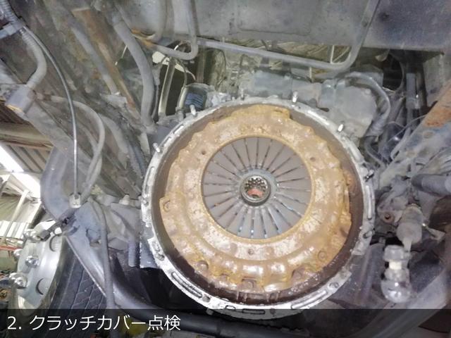 デュトロ 　高所作業車　架装メーカーアイチコーポレーション　１２ｍ　電工仕様　稼働時間６，１２９時間　排気量４，８９０ｃｃ　１５０馬力　５速ＭＴ　走行距離４９，０００ｋｍ　取扱説明書付　型式ＸＺＵ３０１Ｅ（32枚目）