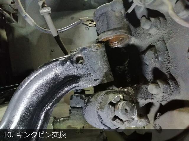 キャンター 　３ｔ　フックロール　コンテナ箱付　箱容量／５．０ｍ３　コンテナ製造名／ミズホ　箱仕様／観音扉　工具箱あり　電動格納ミラー　架装メーカー／新明和　最大積載量３，０００ｋｇ　１７５馬力（47枚目）