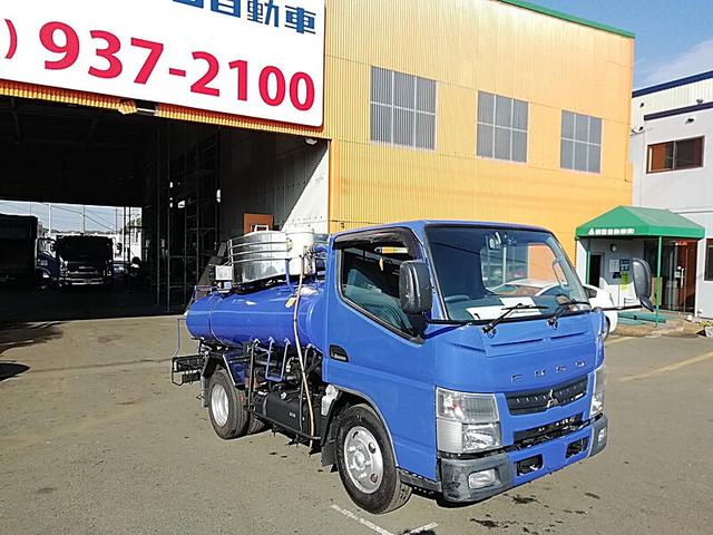 キャンター 　２７００リットルバキューム車　内容量／２７００リットル　品名／糞尿　コードリール付　付属ホースあり　部屋／１室　工具箱／２個　吸引方式／ＰＴＯ式（7枚目）