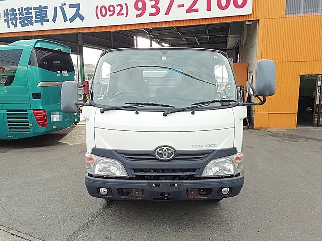 トヨエース 　高圧洗浄車　吐出量６０Ｌ　吐出圧　２５０ｌｐａ　タンク容量／５００リットル　品名／水　付属ホースあり　タンク／鉄　サブＲＧ式　稼働時間５００ｈ表示　カーナビ付（7枚目）