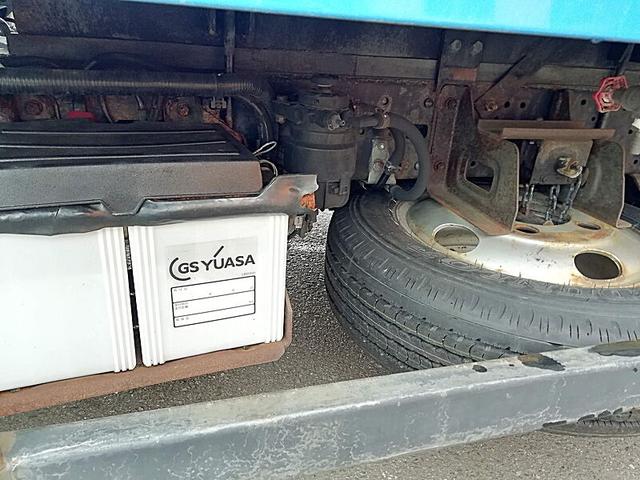 トヨエース 　高圧洗浄車　吐出量６０Ｌ　吐出圧　２５０ｌｐａ　タンク容量／５００リットル　品名／水　付属ホースあり　タンク／鉄　サブＲＧ式　稼働時間５００ｈ表示　カーナビ付（10枚目）