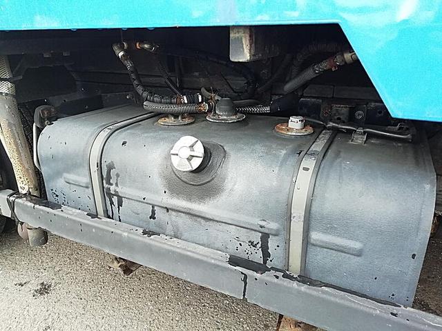 トヨエース 　高圧洗浄車　吐出量６０Ｌ　吐出圧　２５０ｌｐａ　タンク容量／５００リットル　品名／水　付属ホースあり　タンク／鉄　サブＲＧ式　稼働時間５００ｈ表示　カーナビ付（12枚目）
