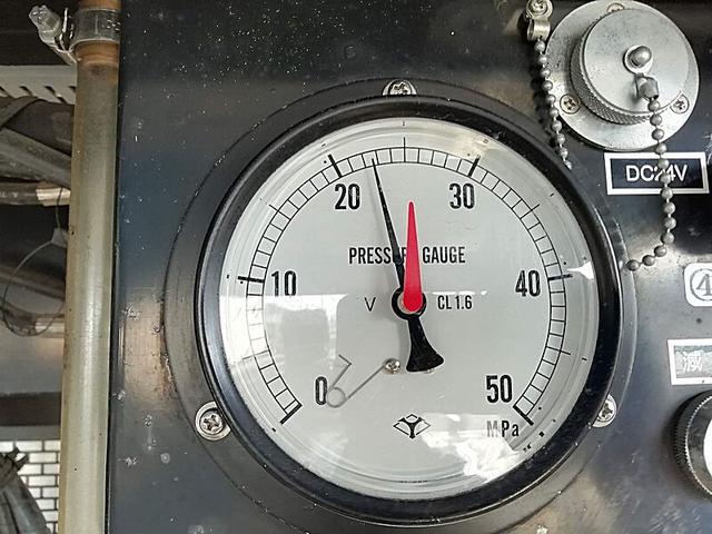 トヨエース 　高圧洗浄車　吐出量６０Ｌ　吐出圧　２５０ｌｐａ　タンク容量／５００リットル　品名／水　付属ホースあり　タンク／鉄　サブＲＧ式　稼働時間５００ｈ表示　カーナビ付（19枚目）