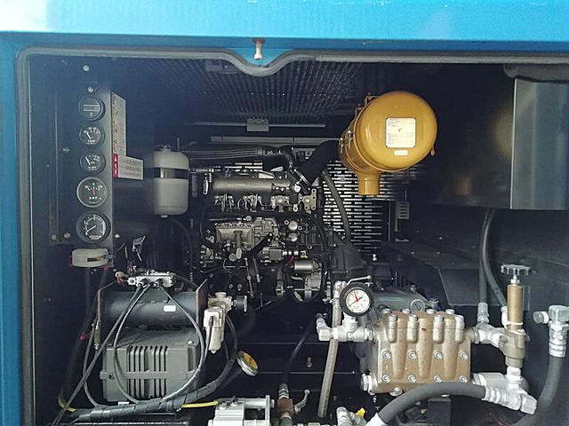 トヨエース 　高圧洗浄車　吐出量６０Ｌ　吐出圧　２５０ｌｐａ　タンク容量／５００リットル　品名／水　付属ホースあり　タンク／鉄　サブＲＧ式　稼働時間５００ｈ表示　カーナビ付（20枚目）