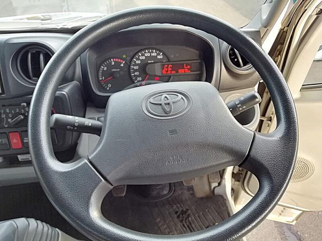 トヨエース 　高圧洗浄車　吐出量６０Ｌ　吐出圧　２５０ｌｐａ　タンク容量／５００リットル　品名／水　付属ホースあり　タンク／鉄　サブＲＧ式　稼働時間５００ｈ表示　カーナビ付（31枚目）
