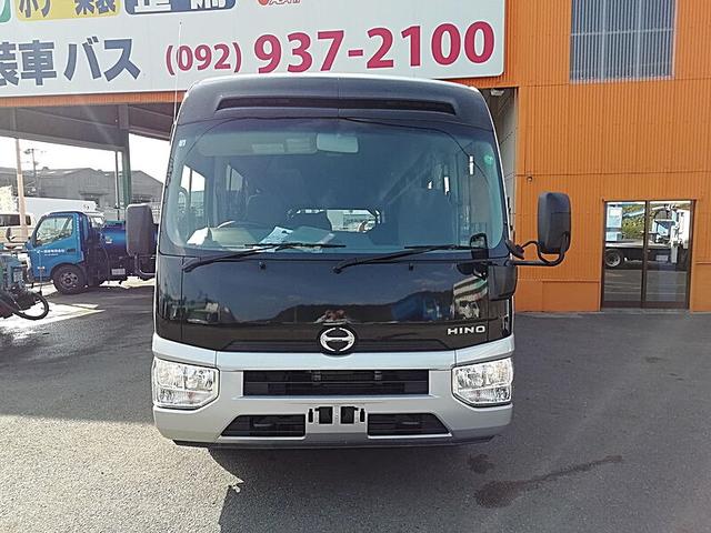 リエッセII 　コースター　２８人乗りマイクロバス　ＧＸ　ＡＴ車　観光仕様　内装仕様／観光　テレビ付　冷蔵庫付　クーラー方式／直　リクライニングシート　モケット　自動ドア　カーナビ付（3枚目）