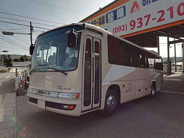 メルファ 　３５人乗りバス　送迎仕様　乗車定員／３５名　８列シート　トランクあり　内装仕様／標準　クーラー方式／サブエンジン式　リクライニングあり　モケットあり　自動ドア（2枚目）