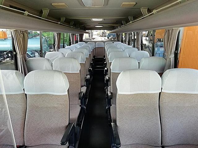 メルファ 　３５人乗りバス　送迎仕様　乗車定員／３５名　８列シート　トランクあり　内装仕様／標準　クーラー方式／サブエンジン式　リクライニングあり　モケットあり　自動ドア（21枚目）