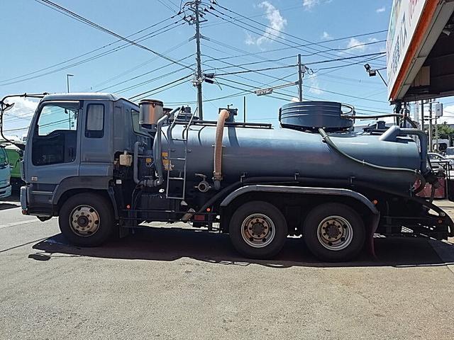 ISUZU GIGA