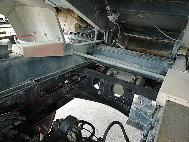スーパーグレート  8.9t ダンプ ボディ架装/完成車 電動シートあり 荷台材質仕様/デッキ6.0mm サイド4.5mm テール4.5mm 鳥居4.5mm(13枚目)