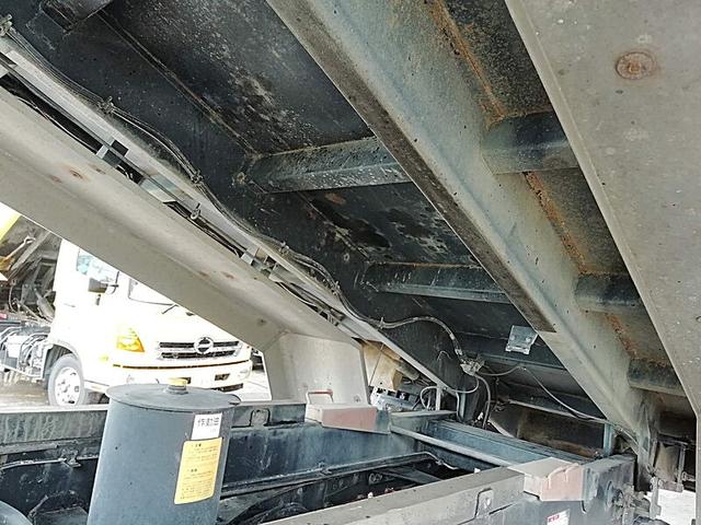 スーパーグレート  8.9t ダンプ ボディ架装/完成車 電動シートあり 荷台材質仕様/デッキ6.0mm サイド4.5mm テール4.5mm 鳥居4.5mm(16枚目)