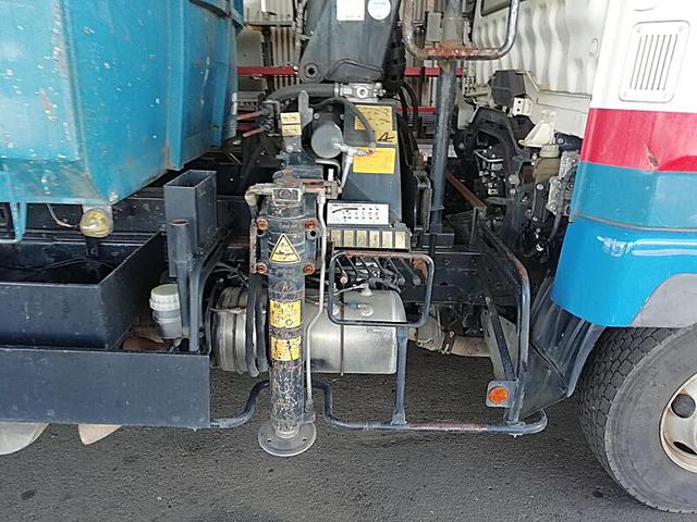 ファイター 1.75t ヒアブ付ダンプ トップシート付 ボディ架装/完成車 土砂禁ダンプ 片開き(18枚目)