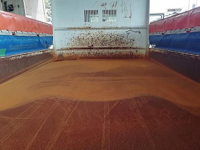 ファイター 3.15t ダンプ ボディ架装/完成車 手動シートあり ボディ高/低床 荷台材質仕様/デッキ4.5mm サイド3.2mm テール3.2mm 鳥居3.2mm SS材(17枚目)