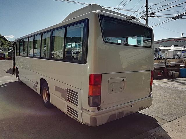 メルファ 45人乗り 送迎仕様 乗車定員/45名 9列シート 内装仕様/標準 クーラー方式/サブエンジン式 モケットあり 自動ドア(8枚目)