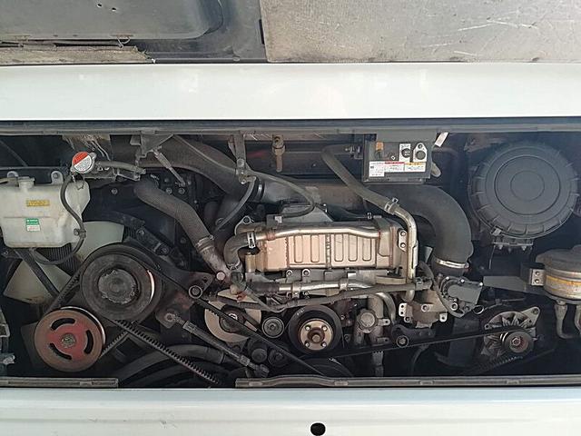 メルファ 45人乗り 送迎仕様 乗車定員/45名 9列シート 内装仕様/標準 クーラー方式/サブエンジン式 モケットあり 自動ドア(14枚目)