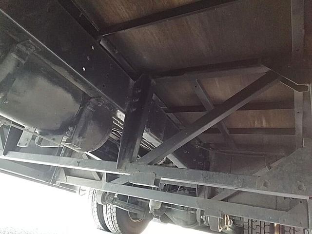 メルファ 45人乗り 送迎仕様 乗車定員/45名 9列シート 内装仕様/標準 クーラー方式/サブエンジン式 モケットあり 自動ドア(16枚目)