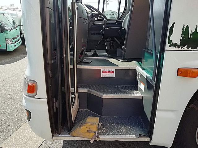 メルファ 45人乗り 送迎仕様 乗車定員/45名 9列シート 内装仕様/標準 クーラー方式/サブエンジン式 モケットあり 自動ドア(21枚目)