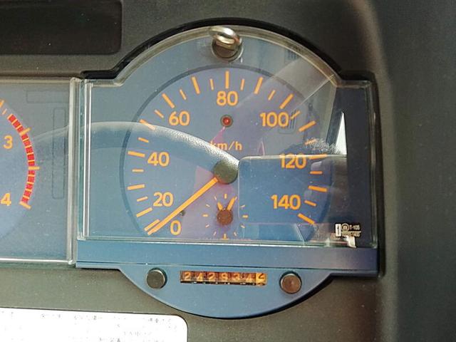 メルファ 45人乗り 送迎仕様 乗車定員/45名 9列シート 内装仕様/標準 クーラー方式/サブエンジン式 モケットあり 自動ドア(27枚目)