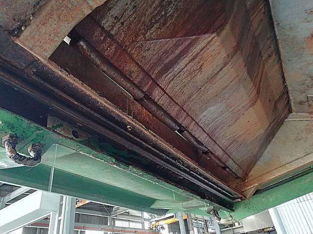 ヒノレンジャー 4.75t 増トン車 巻込式 8.4立米 パッカー車 内容量/8.4m3 作動方式/回転 軽量装置あり 連続スイッチあり 荷箱前物入れあり 中型限定解除で乗れます(19枚目)