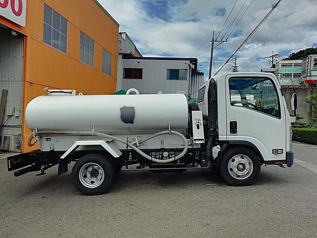 エルフトラック 4t 前後散水車 PTO式 内容量/4000リットル 品名/水 部屋/1室 吸引方式/PTO式(4枚目)