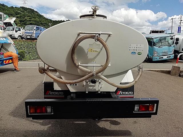 エルフトラック 4t 前後散水車 PTO式 内容量/4000リットル 品名/水 部屋/1室 吸引方式/PTO式(6枚目)