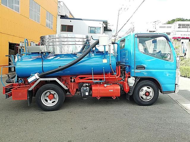 キャンター 1800リットル バキューム車 内容量/1800リットル 品名/糞尿 コードリール付 付属ホースあり 部屋/1室 吸引方式/PTO式(2枚目)