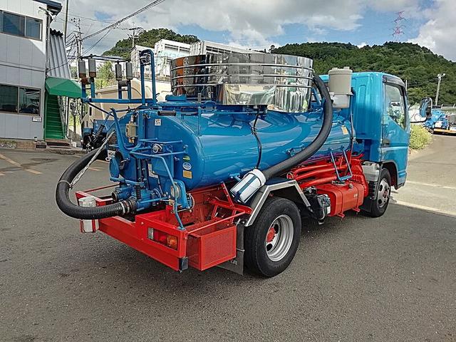 キャンター 1800リットル バキューム車 内容量/1800リットル 品名/糞尿 コードリール付 付属ホースあり 部屋/1室 吸引方式/PTO式(4枚目)