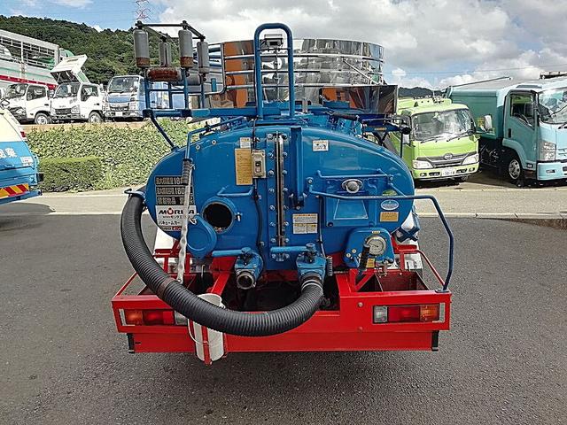 キャンター 1800リットル バキューム車 内容量/1800リットル 品名/糞尿 コードリール付 付属ホースあり 部屋/1室 吸引方式/PTO式(8枚目)