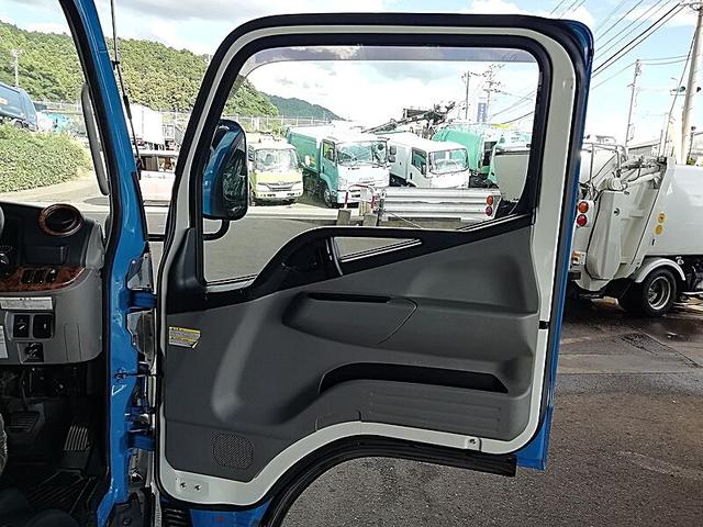 キャンター 1800リットル バキューム車 内容量/1800リットル 品名/糞尿 コードリール付 付属ホースあり 部屋/1室 吸引方式/PTO式(25枚目)