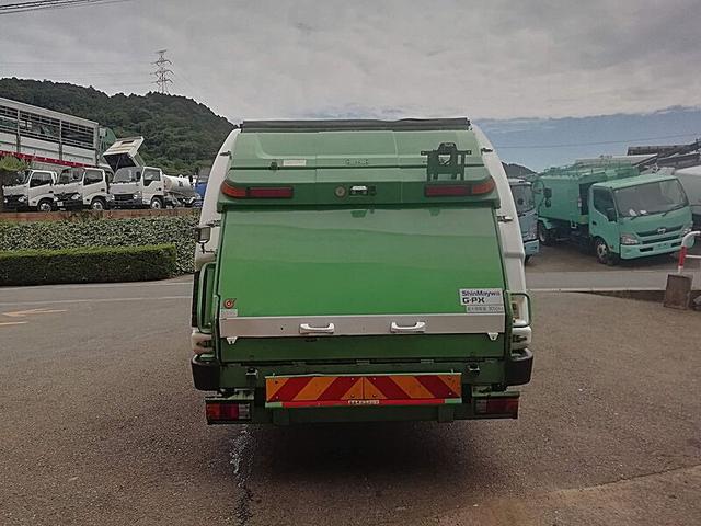 エルフトラック 3t プレス式 6.0立米 パッカー車 GPX 内容量/6.0m3 作動方式/プレス 連続スイッチあり 荷箱前物入れあり 工具箱/1個(5枚目)