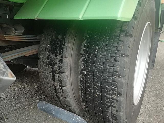 エルフトラック 3t プレス式 6.0立米 パッカー車 GPX 内容量/6.0m3 作動方式/プレス 連続スイッチあり 荷箱前物入れあり 工具箱/1個(11枚目)