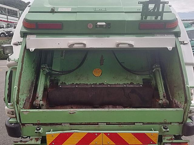 エルフトラック 3t プレス式 6.0立米 パッカー車 GPX 内容量/6.0m3 作動方式/プレス 連続スイッチあり 荷箱前物入れあり 工具箱/1個(13枚目)