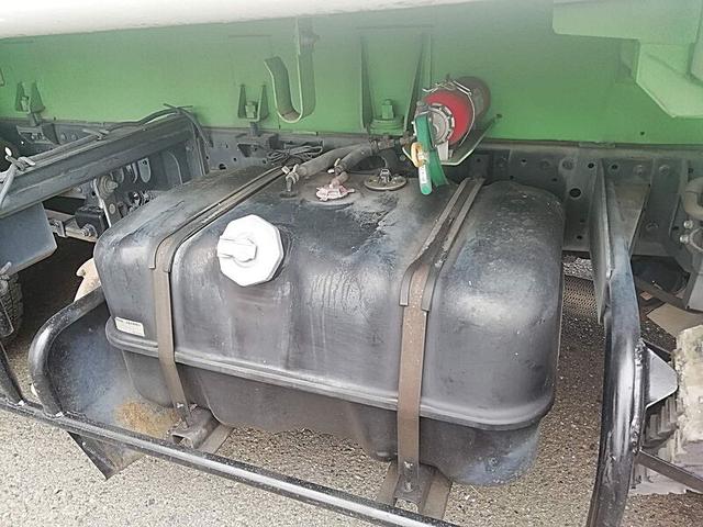 エルフトラック 3t プレス式 6.0立米 パッカー車 GPX 内容量/6.0m3 作動方式/プレス 連続スイッチあり 荷箱前物入れあり 工具箱/1個(16枚目)