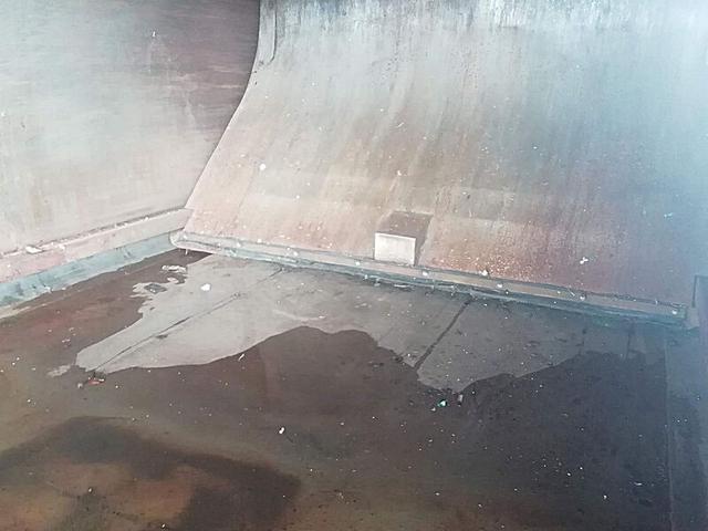 エルフトラック 3t プレス式 6.0立米 パッカー車 GPX 内容量/6.0m3 作動方式/プレス 連続スイッチあり 荷箱前物入れあり 工具箱/1個(23枚目)