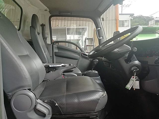 エルフトラック 3t プレス式 6.0立米 パッカー車 GPX 内容量/6.0m3 作動方式/プレス 連続スイッチあり 荷箱前物入れあり 工具箱/1個(34枚目)