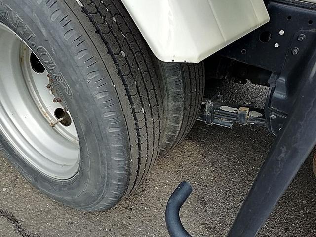 デュトロ  3t 前後散水車 PTO式 内容量/3000リットル 品名/水 付属ホースあり 部屋/1室 工具箱/1個 吸引方式/PTO式 準中型免許可能(14枚目)