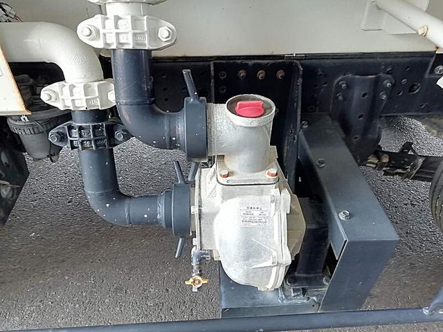 デュトロ  3t 前後散水車 PTO式 内容量/3000リットル 品名/水 付属ホースあり 部屋/1室 工具箱/1個 吸引方式/PTO式 準中型免許可能(15枚目)